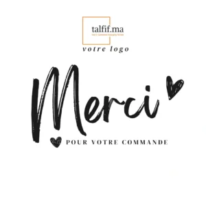 "Carte de remerciement élégante personnalisée avec logo et message, imprimée sur papier de qualité supérieure pour un geste raffiné et mémorable."